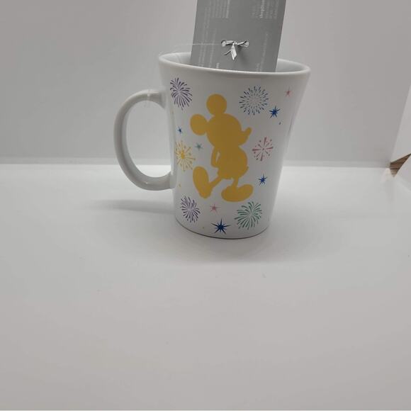 Disney Coffee Mug with Spoon Unlock your imagination - Picture 3 of 5